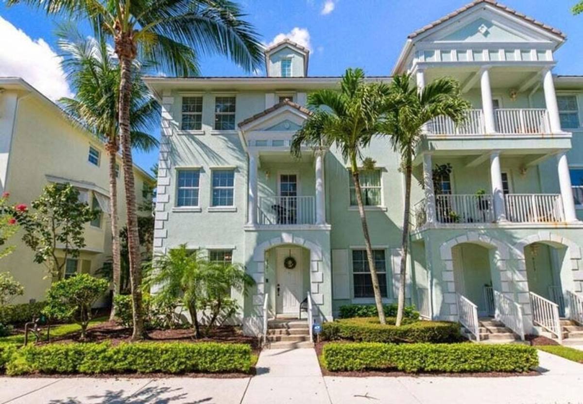 Townhouse for rent at 4321 Savannah Bay Place, Jupiter, FL 33458