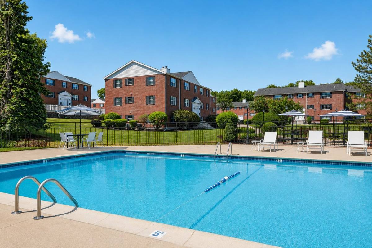Apartment for rent at 200 Bedford Rd, Woburn, MA 01801