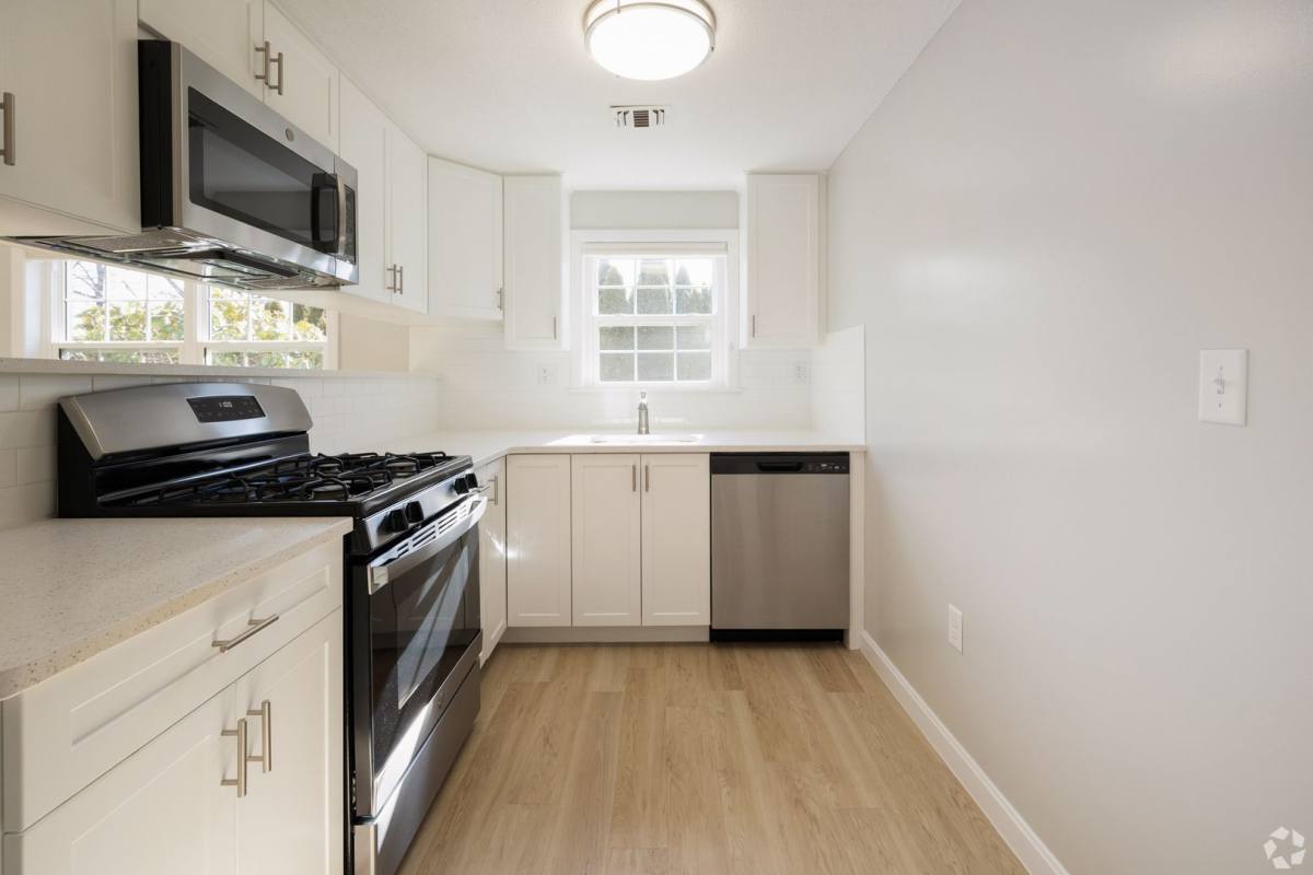 Apartment for rent at 200 Bedford Rd, Woburn, MA 01801