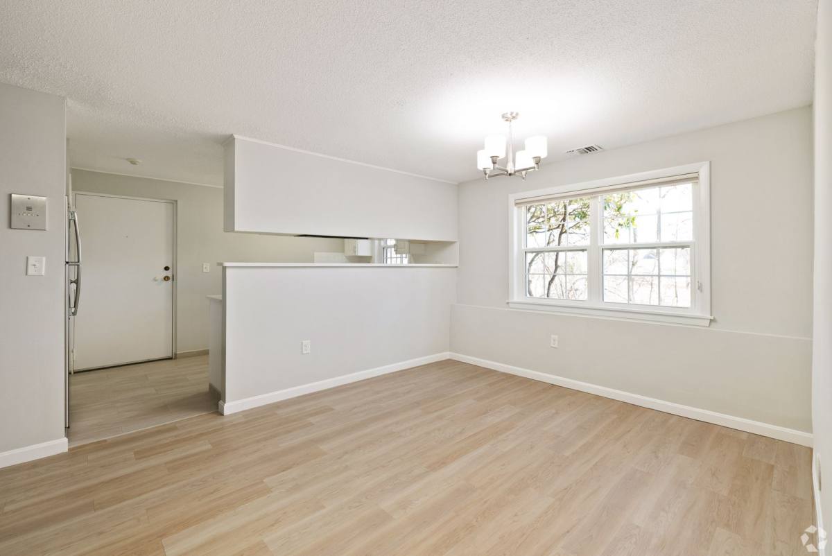 Apartment for rent at 200 Bedford Rd, Woburn, MA 01801