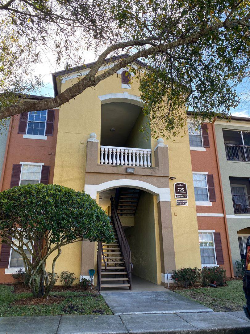 Condo for rent at 725 Crest Pines Dr, Orlando, FL 32828