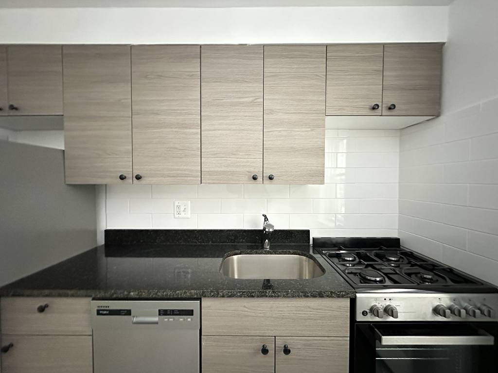 Apartment for rent at 6713 California #PSG, Chicago, IL 60645