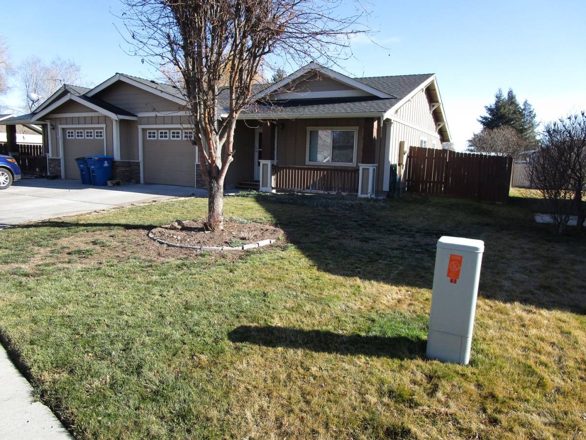 House for rent at 178 SW Ivy Court, Prineville, OR 97754