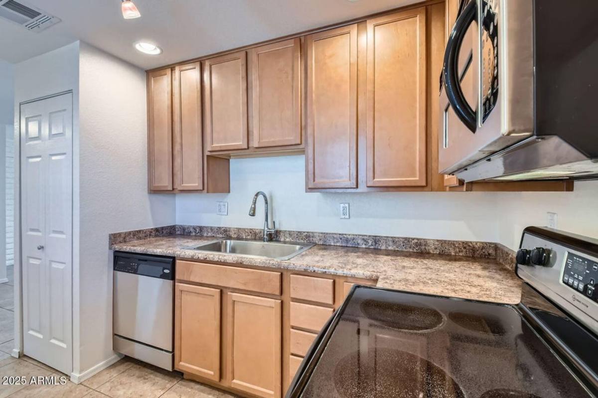 Apartment for rent at 4354 N 82nd Place #182, Scottsdale, AZ 85251