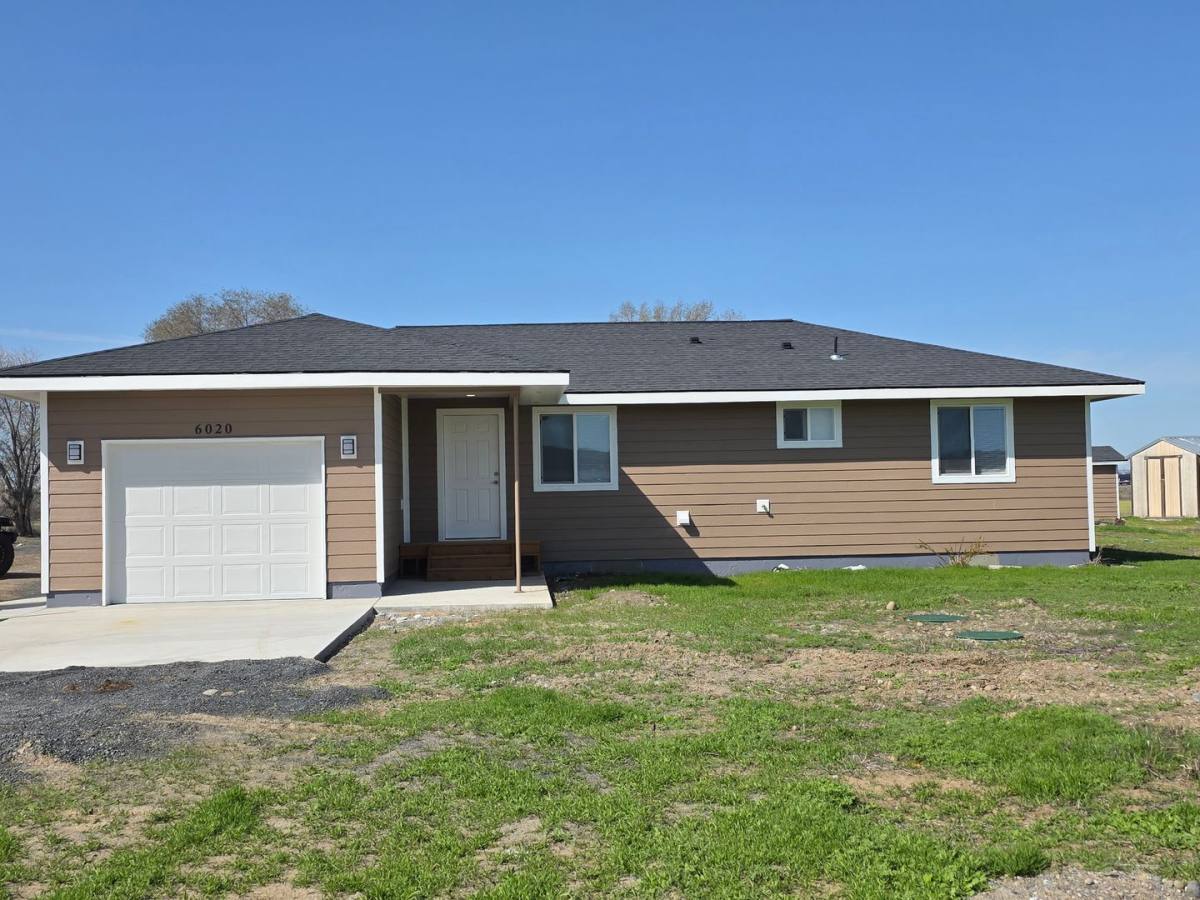 House for rent at 6020 K Rd NE, Moses Lake, WA 98837