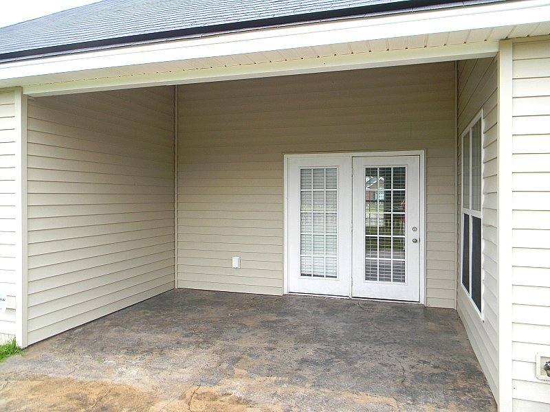 House for rent at 5 Aberdeen Terrace, Savannah, GA 31419