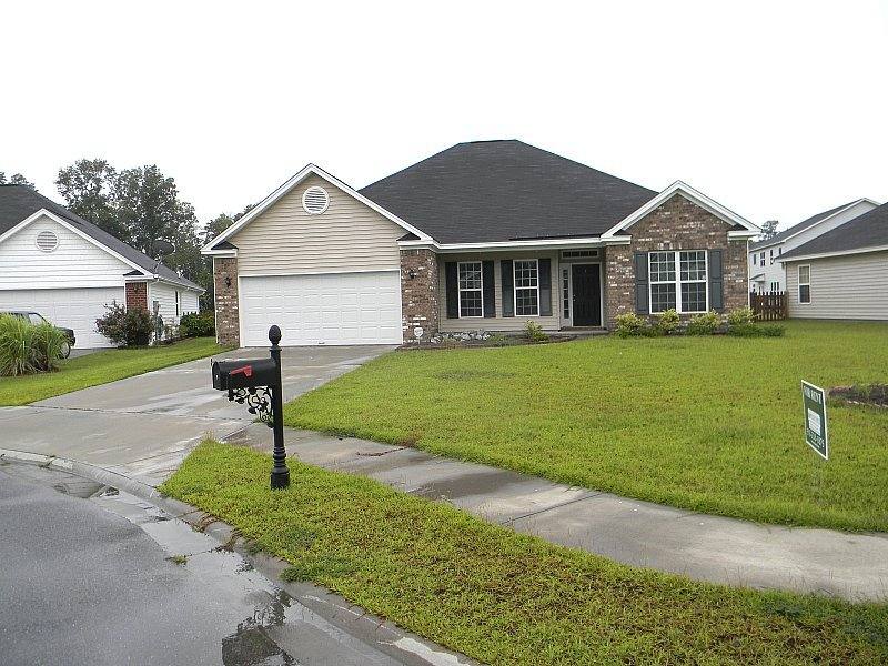 House for rent at 5 Aberdeen Terrace, Savannah, GA 31419