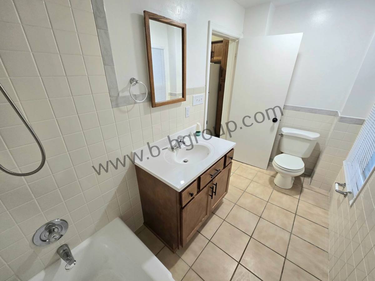 Apartment for rent at 6527 18th Ave, Kenosha, WI 53143