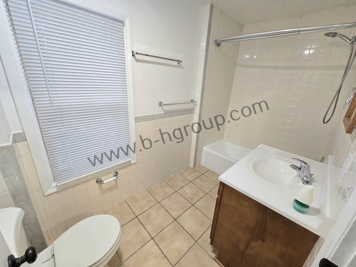 Apartment for rent at 6527 18th Ave, Kenosha, WI 53143