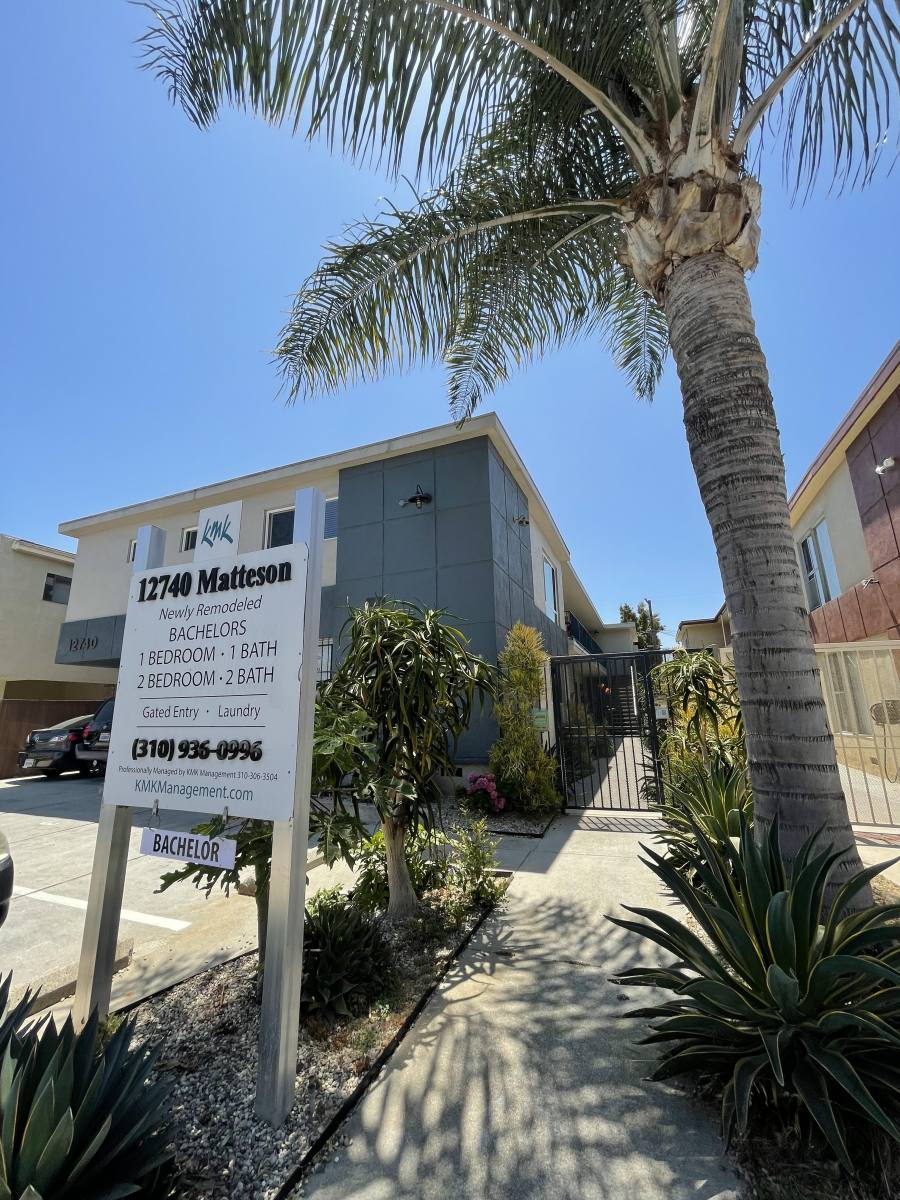 Apartment for rent at 12740 Matteson Ave, Los Angeles, CA 90066
