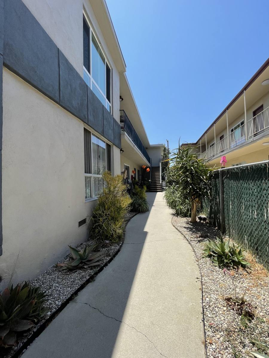 Apartment for rent at 12740 Matteson Ave, Los Angeles, CA 90066