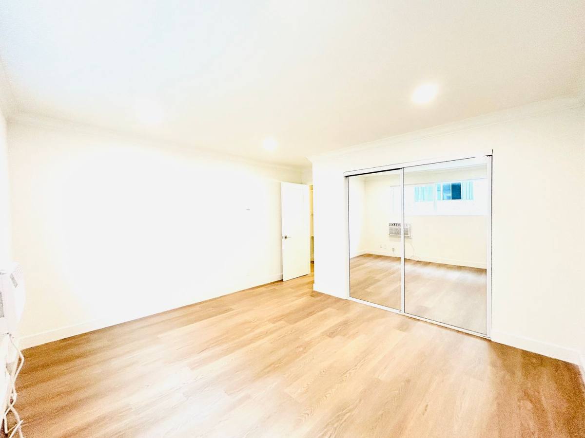 Apartment for rent at 3735 Bagley Ave, Los Angeles, CA 90034