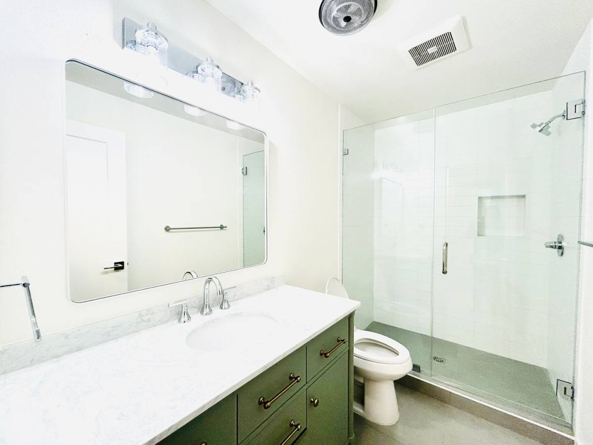 Apartment for rent at 3735 Bagley Ave, Los Angeles, CA 90034