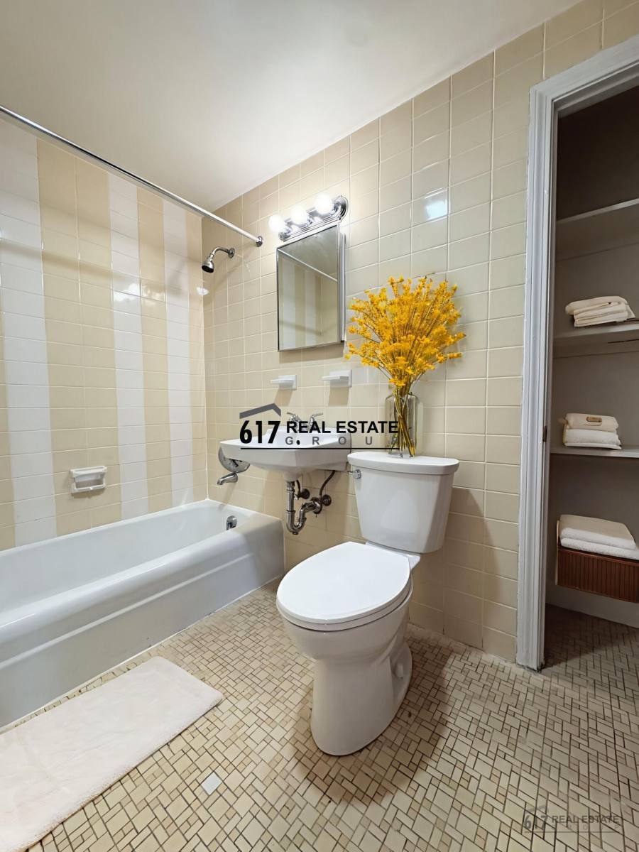 Apartment for rent at 64 Brighton Ave #404, Allston, MA 02134