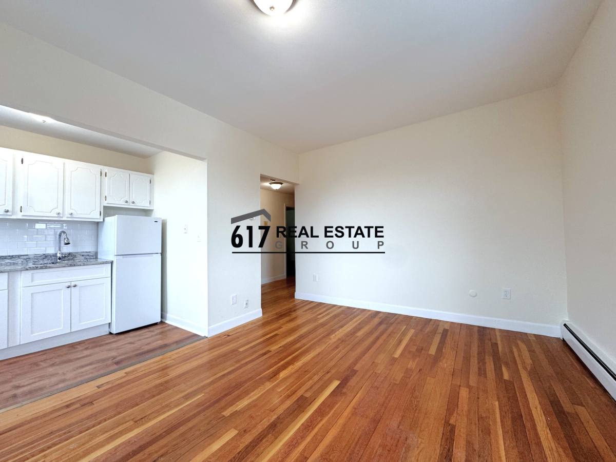 Apartment for rent at 64 Brighton Ave #404, Allston, MA 02134