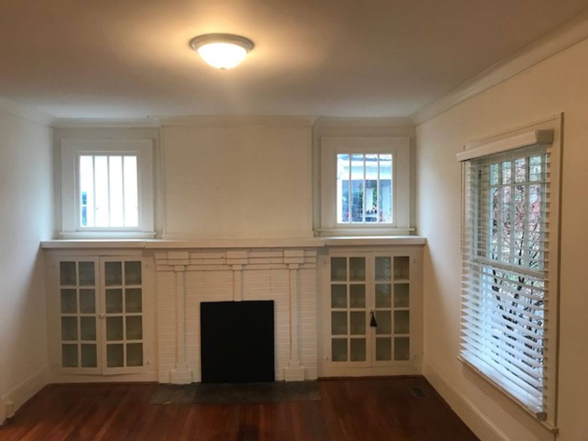 House for rent at 325 Highland Ave, Johnson City, TN 37604
