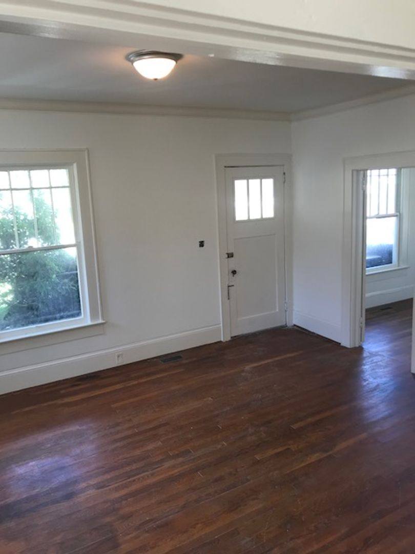 House for rent at 325 Highland Ave, Johnson City, TN 37604