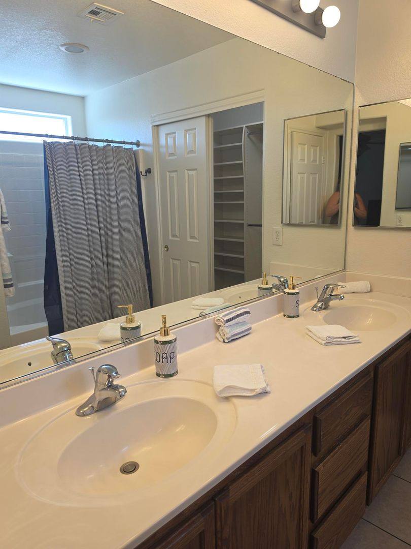 House for rent at 6773 Firewood Dr, Las Vegas, NV 89148