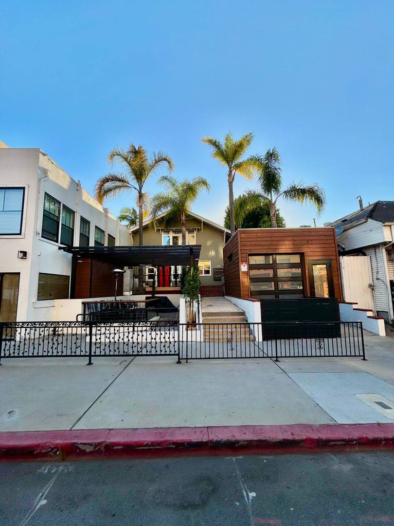 Apartment for rent at 3968-3970 Fifth Ave, San Diego, CA 92103