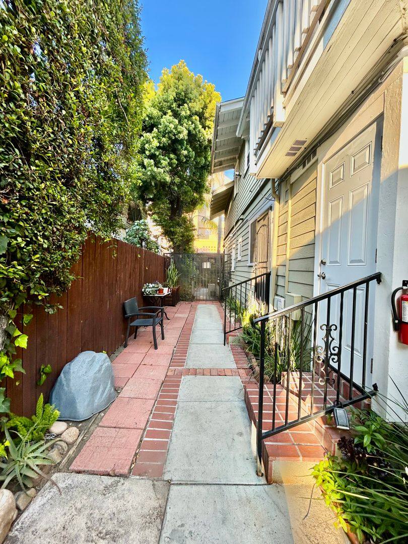 Apartment for rent at 3968-3970 Fifth Ave, San Diego, CA 92103