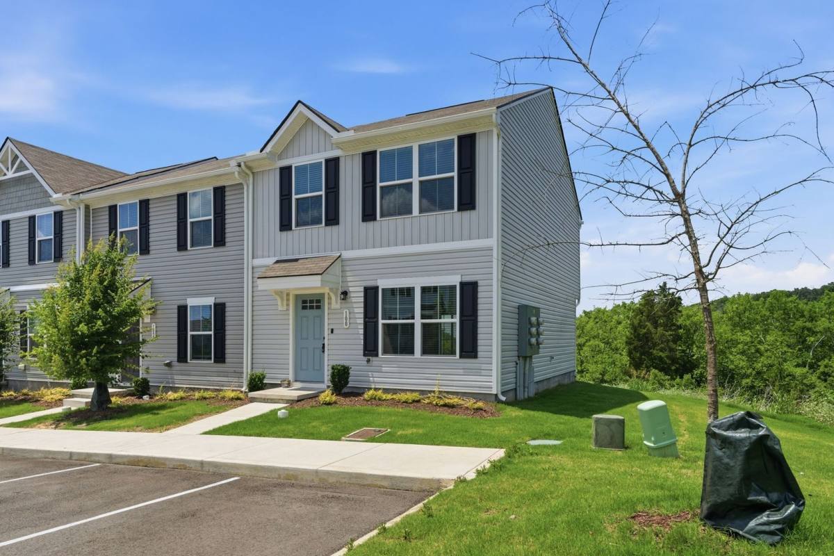Townhouse for rent at 2757 Thornton Grove Blvd, Nashville, TN 37207