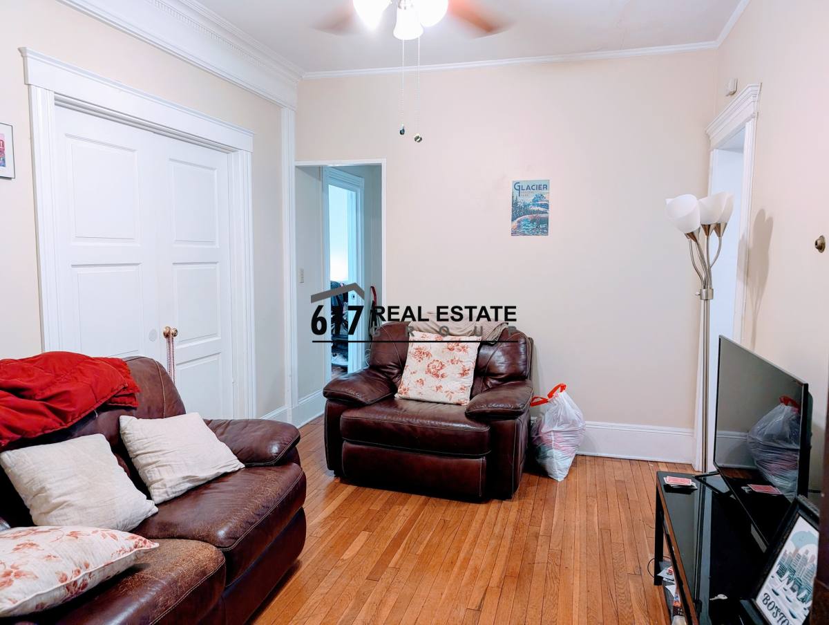 16 Fuller St #2, Brookline, MA 02446 - Apartment for Rent