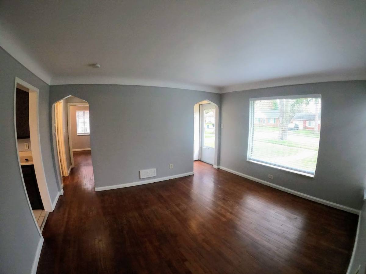 House for rent at 23085 Floral St, Farmington, MI 48336