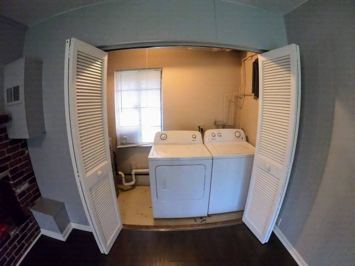 House for rent at 23085 Floral St, Farmington, MI 48336