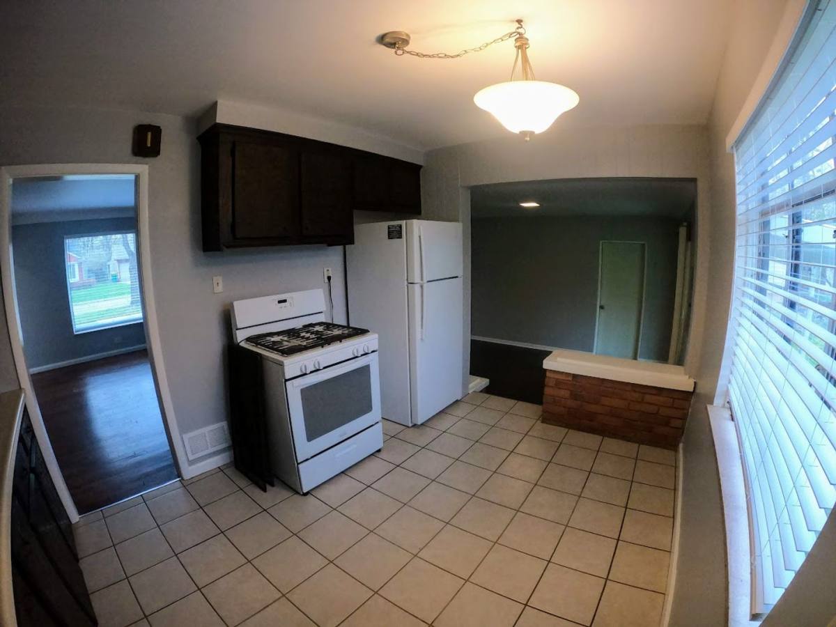 House for rent at 23085 Floral St, Farmington, MI 48336