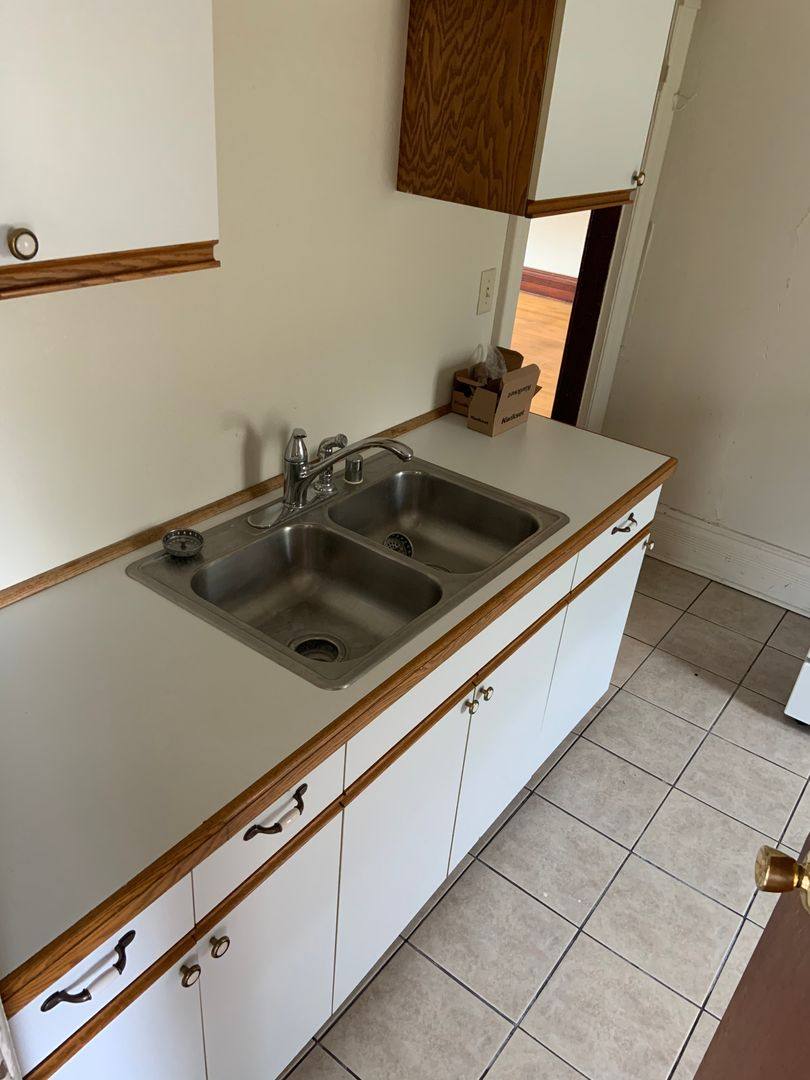 Apartment for rent at 512 6th St S, La Crosse, WI 54601
