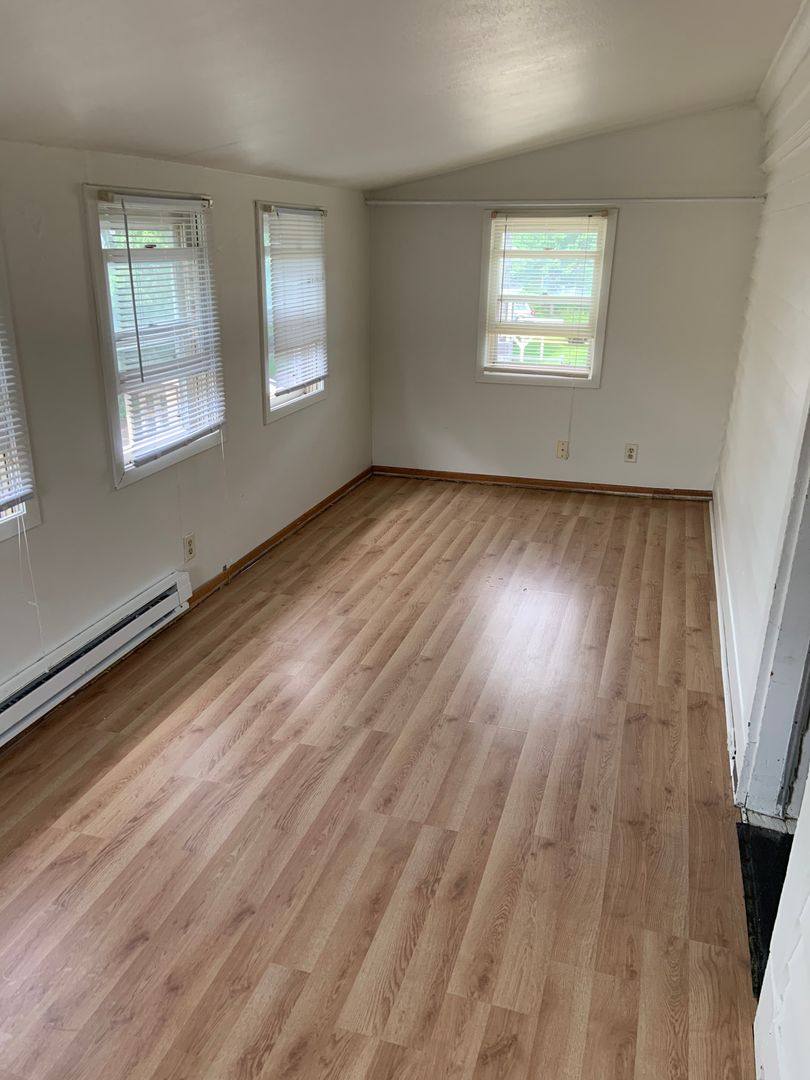 Apartment for rent at 512 6th St S, La Crosse, WI 54601
