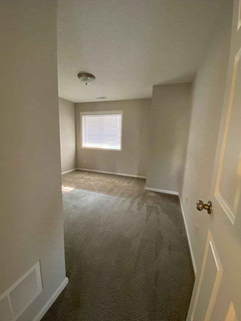 Townhouse for rent at 1539-B Gunston Dr, New Richmond, WI 54017