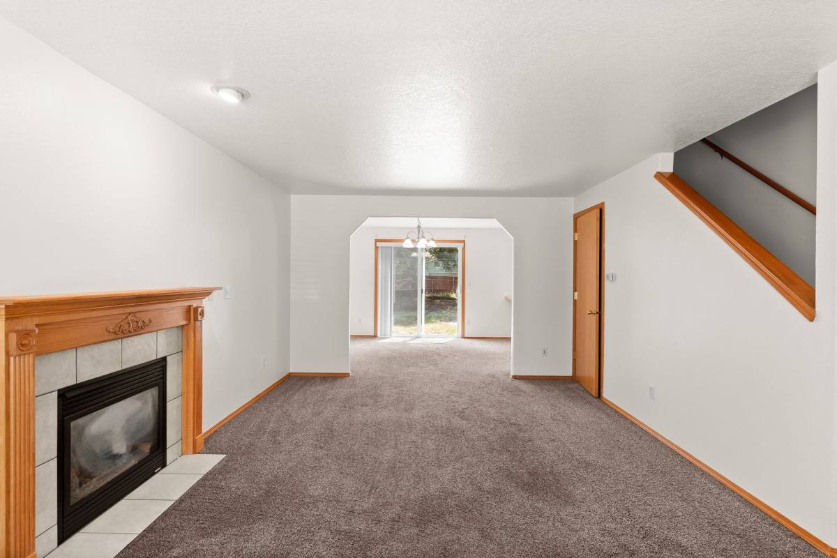 House for rent at 6032 SE Reedway St, Portland, OR 97206