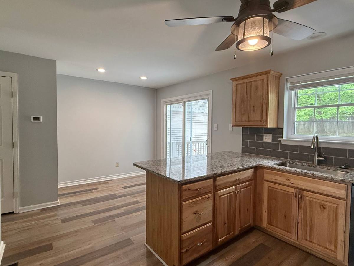 Townhouse for rent at 47 Eusden Dr, Aston, PA 19014