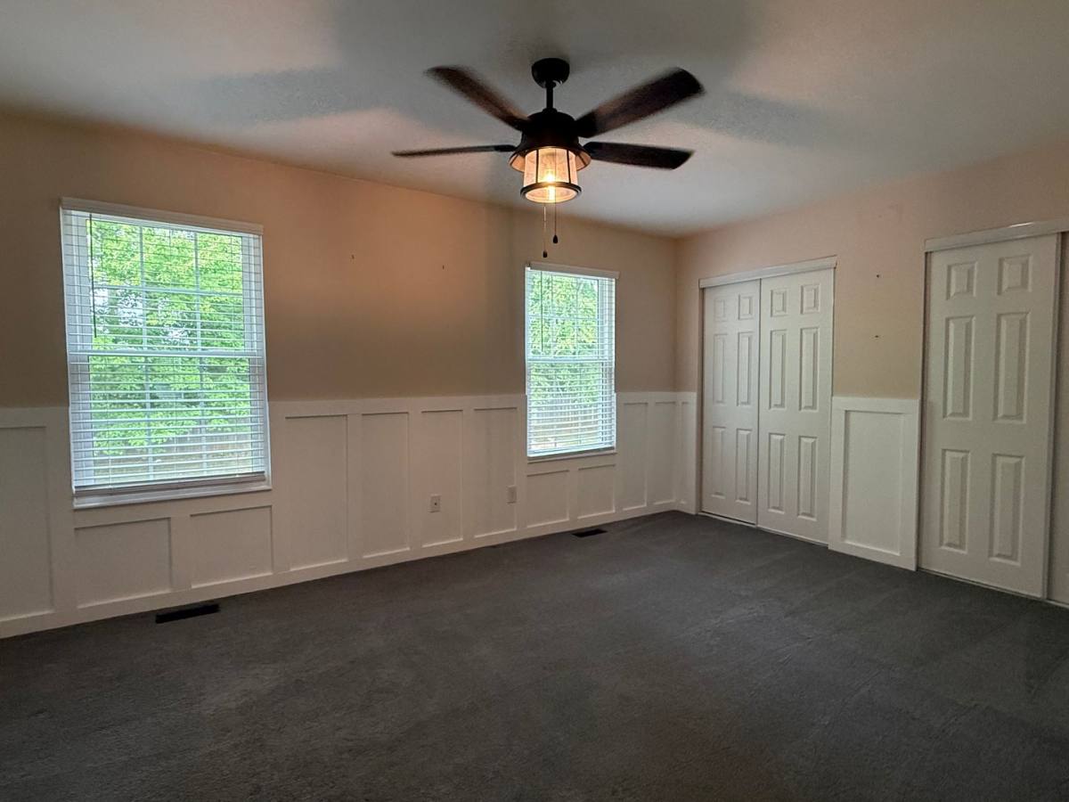 Townhouse for rent at 47 Eusden Dr, Aston, PA 19014