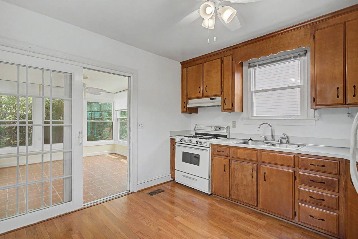 House for rent at 234 Washington Ave, Hampton, VA 23669