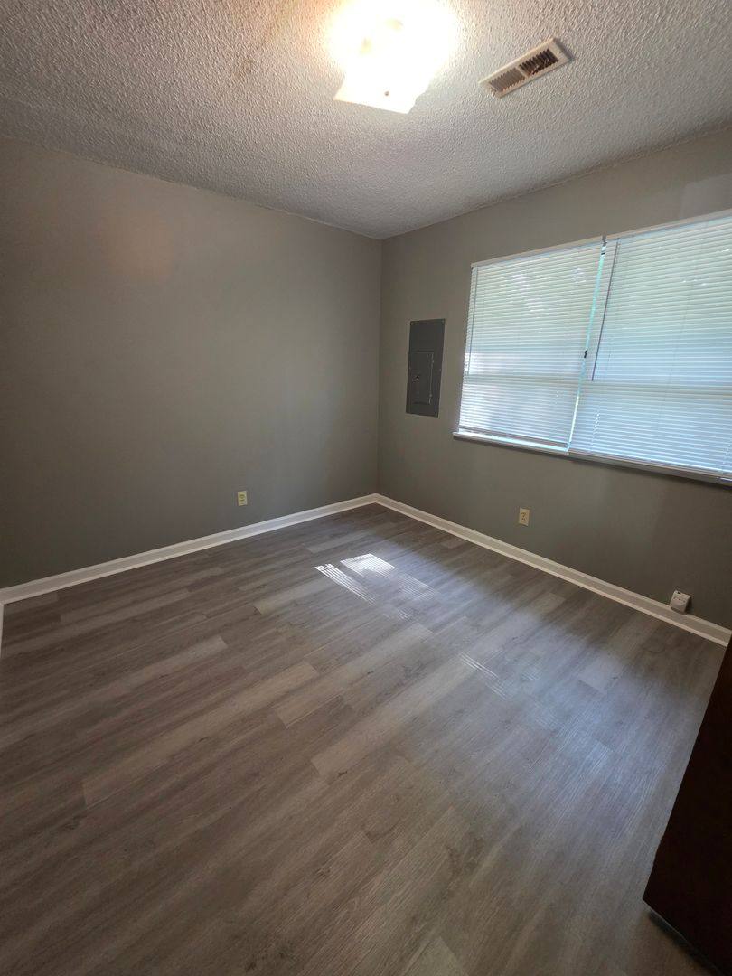 Apartment for rent at 204 Druid St, High Point, NC 27265