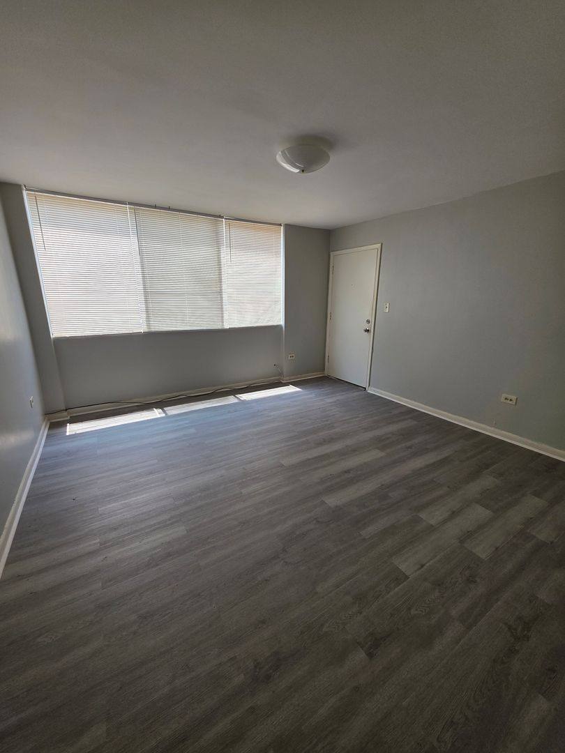 Apartment for rent at 217 N Lindsay St, High Point, NC 27262