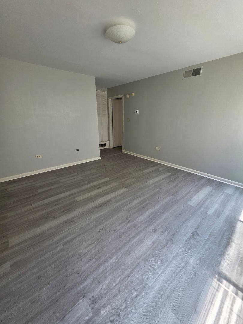 Apartment for rent at 217 N Lindsay St, High Point, NC 27262