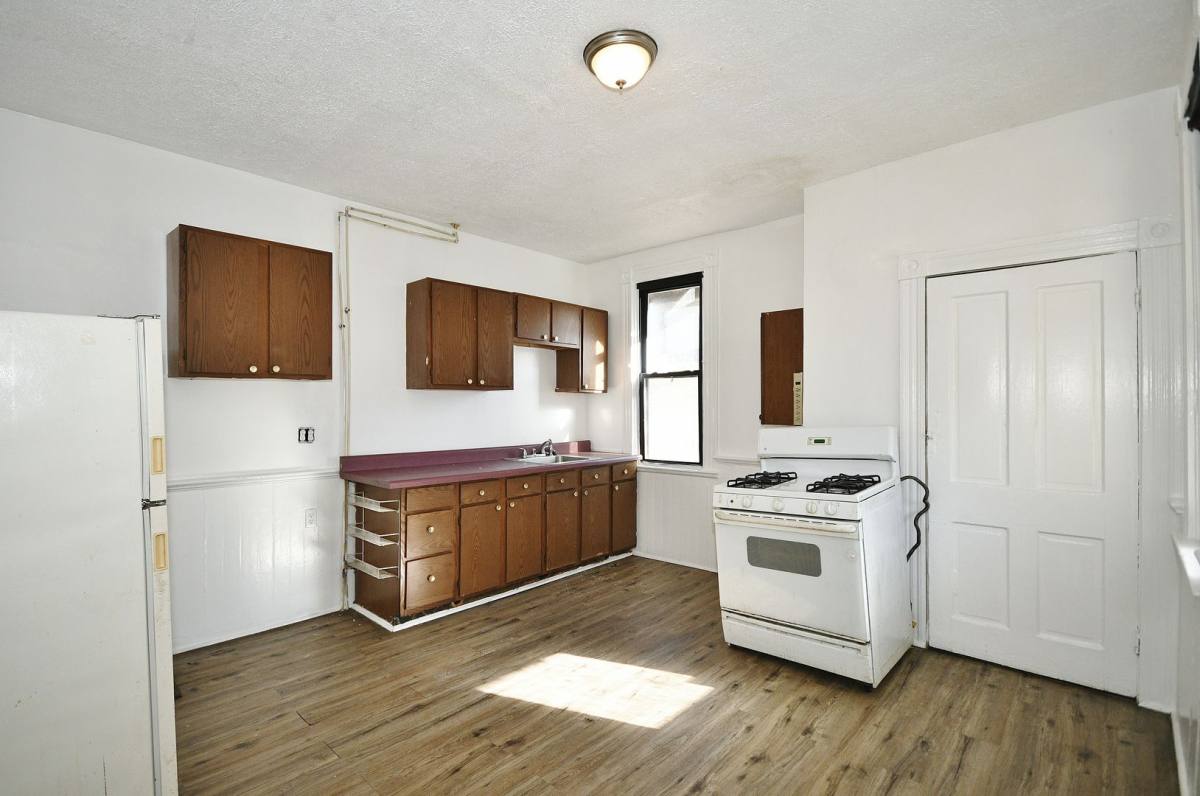 House for rent at 208 Pattison Ave #1, Braddock, PA 15104