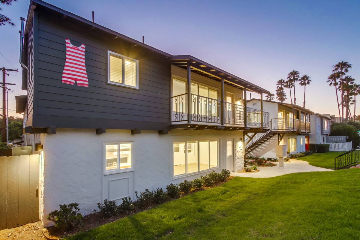 Apartment for rent at 6224-6240 Dowling Dr, La Jolla, CA 92037