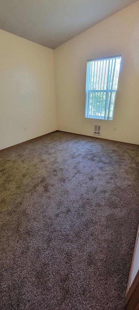 Apartment for rent at 13208 E 31st Court, Spokane, WA 99216