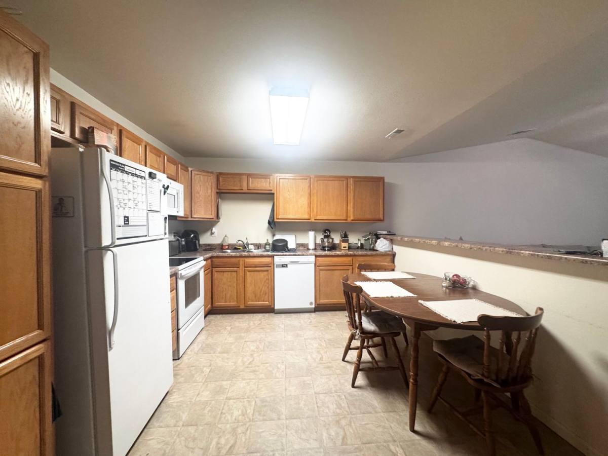 Apartment for rent at 20924 Hartsburg Lane, Saint Robert, MO 65584