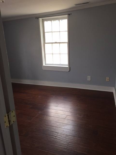 Apartment for rent at 28 Cooper St, Charleston, SC 29403