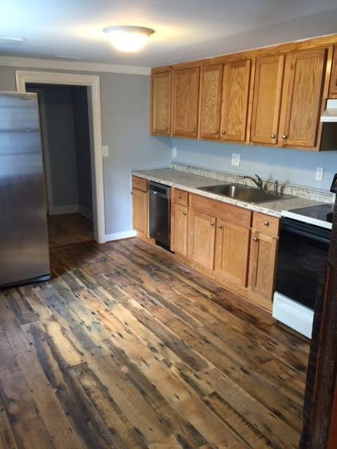 Apartment for rent at 28 Cooper St, Charleston, SC 29403