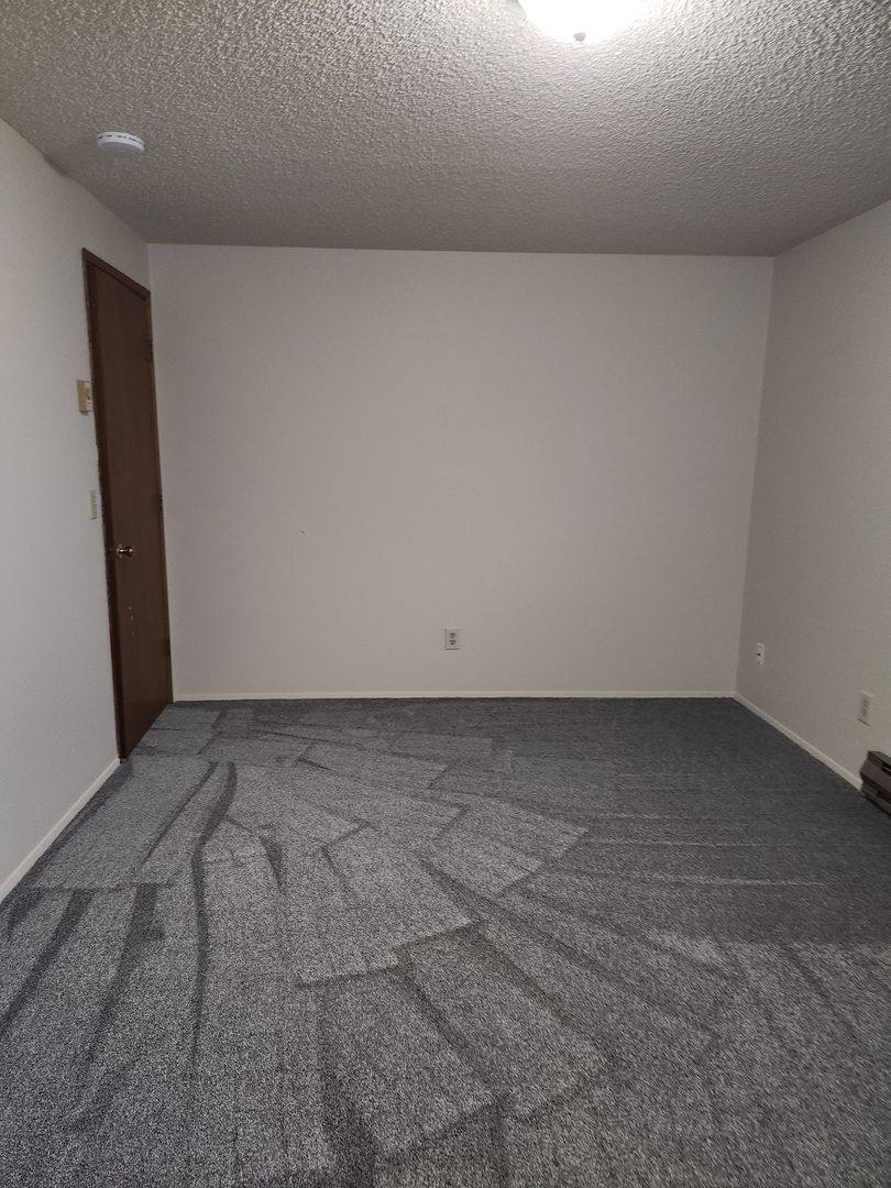 House for rent at 615 8th Ave, Sweet Home, OR 97386