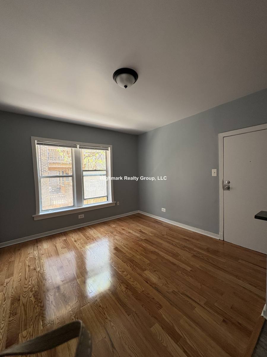 Apartment for rent at 5668 N Ridge Ave #6, Chicago, IL 60660