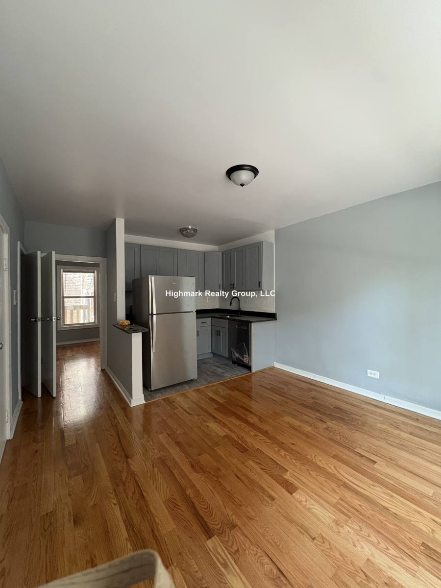 Apartment for rent at 5668 N Ridge Ave #6, Chicago, IL 60660