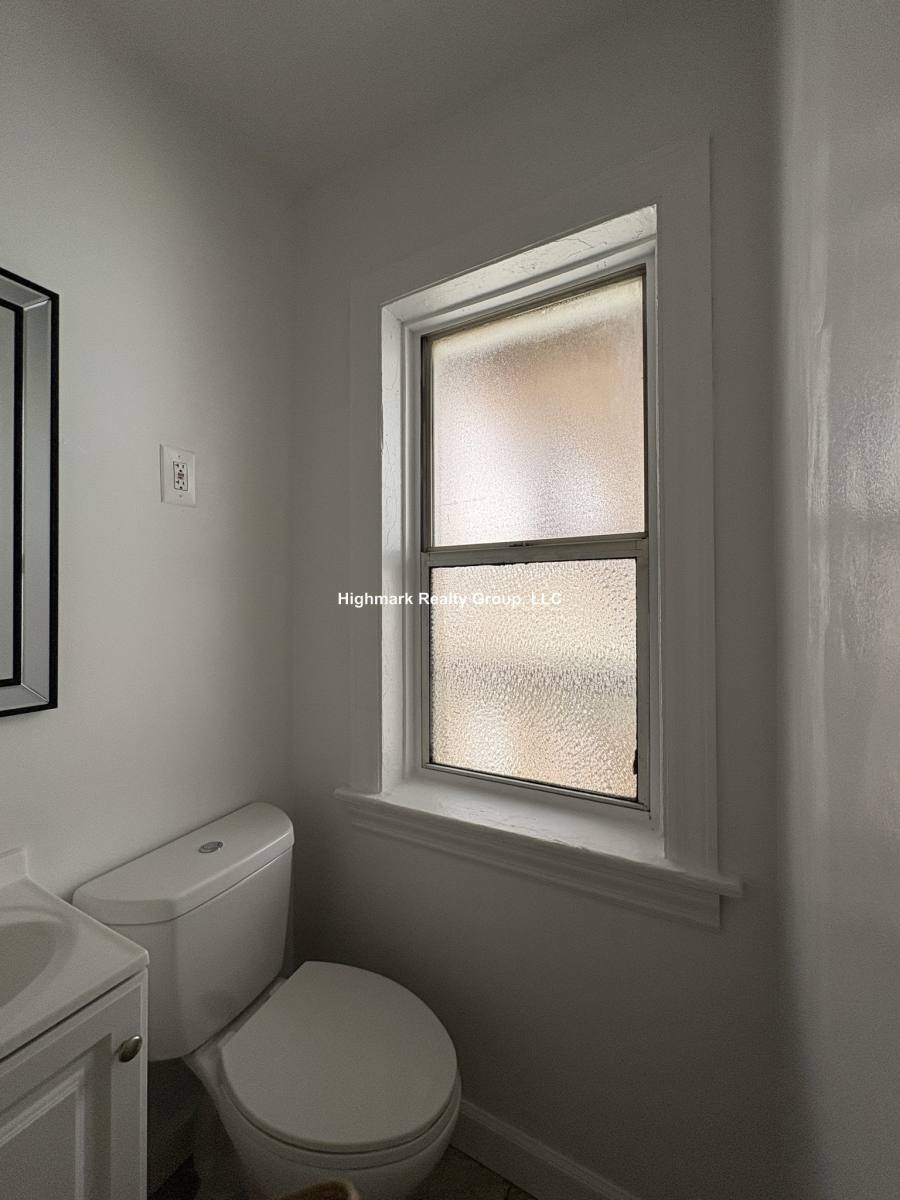 Apartment for rent at 5668 N Ridge Ave #6, Chicago, IL 60660