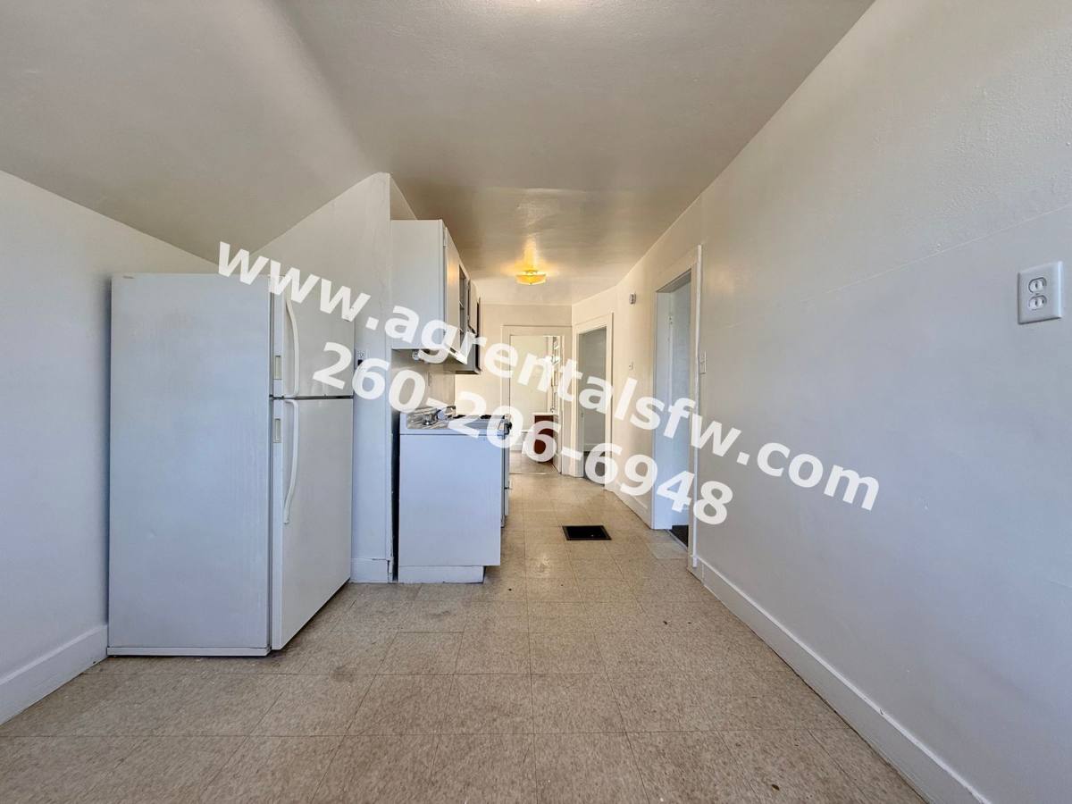 Apartment for rent at 412 Nussbaum Ave, Fort Wayne, IN 46805